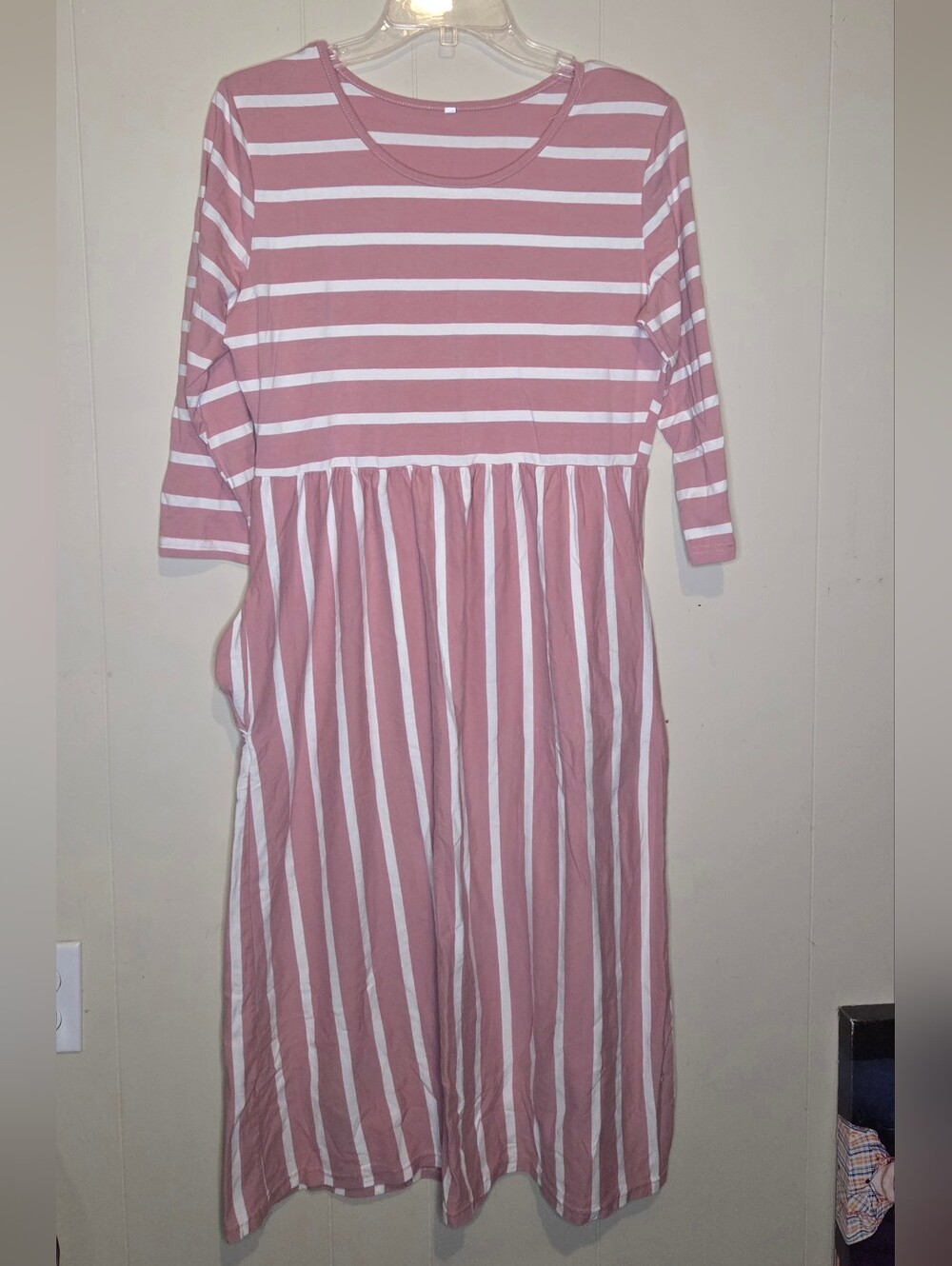 Striped Dusty Pink and White Striped Women's Dress Size Large